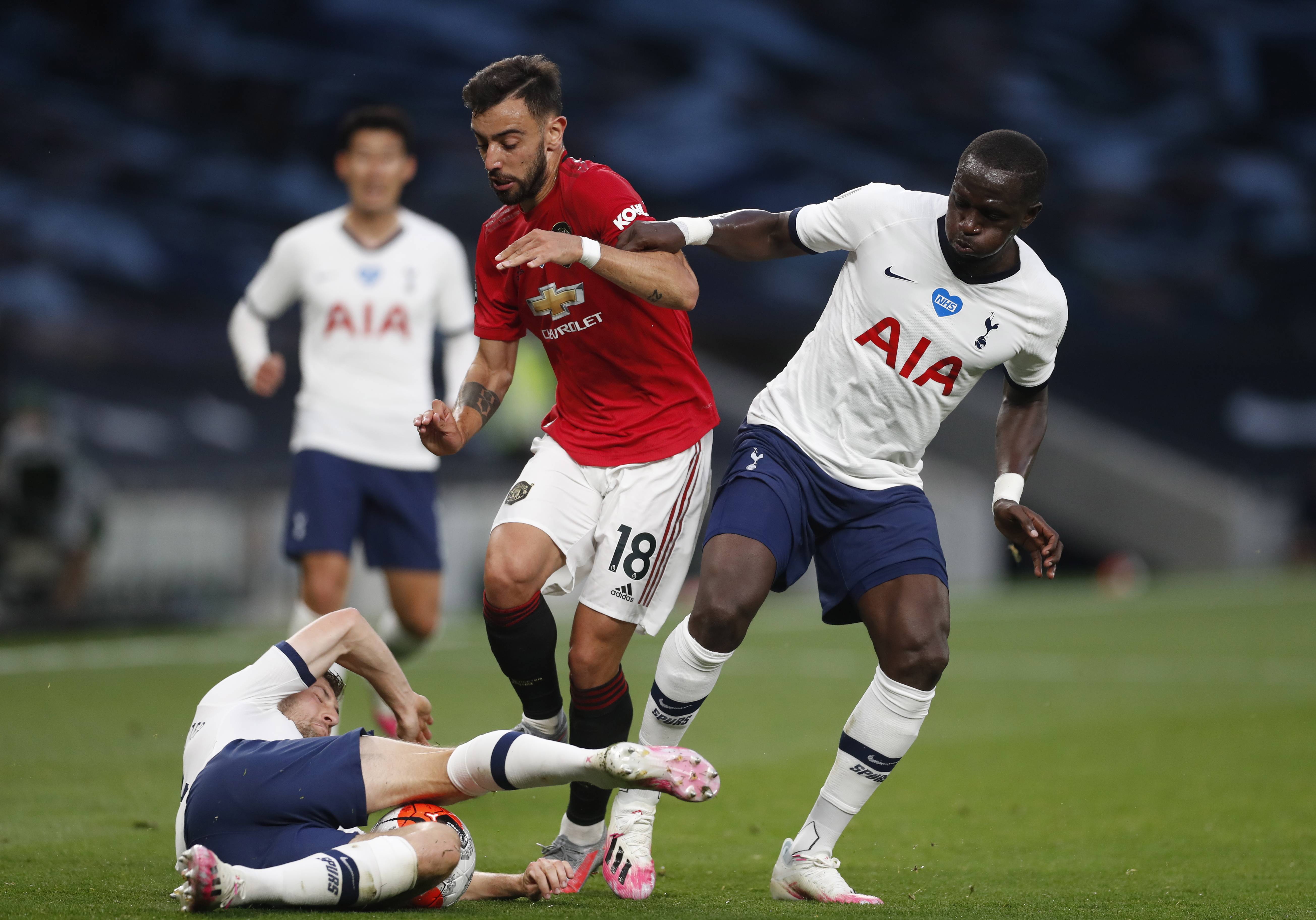 也是对足球 也是对足球